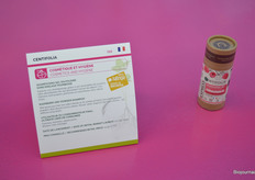 Van Centifolia: raspberry dry powder shampoo.