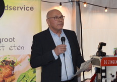 Het evenement betekende voor BD-Totaal ook de aftrap naar de toekomst. In het voorjaar begon het met het idee om het jubileum te vieren, maar het werd ook de aftrap naar de toekomst. "Er ligt een hele uitdaging. In de komende zes jaar willen we zoveel mogelijk mensen inspireren om biologische producten te gaan verwerken in hun keuken, restaurant of waar dan ook. Elke geconsumeerde biologische bloemkool heeft een positieve bijdrage aan het tegengaan van de klimaatverandering. Die biologische producten zijn allemaal bijzonder lekker. Vandaar dat we dit thema hebben gekozen, met dit eten bereiken we een mooiere wereld."