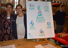 En bij United Economy: Heidi Leenaarts en Ingrid Zevallos. Heidi: "Wij hebben besloten om zelf het systeem te veranderen, onze deelnemers kopen zoveel mogelijk bij elkaar in. Met ons 'kiesmerk' laten bedrijven zien dat ze er voor kiezen om transparant te zijn."