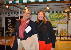 Herma van den Ham en Daphne Nutma-van der Zee stonden in de kraam van Triodos Bank. "Wat een gezellig event, we hebben al heel veel bekenden gezien en gesproken", aldus Herma.