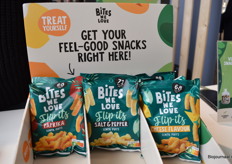 Sinds vorig jaar is er ook een kaasvariant bij gekomen (rechts).