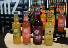 Het gaat om drie varianten 'schorle' (appel, rabarber en druif) en nieuwkomer 'Anjola ananas & limette'.