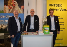Henno van den Bruinhorst, Wim Krajenbrink en Koert Kuizenga bij Agruniek Rijnvallei. "Onze stand is goed bezocht, er is continu aanloop. Ons speerpunt is meer dierlijke eiwitten in de voeders, ook zoeken we nog meer vleeskuikenhouders", aldus Wim.