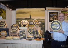 Kaas proeven kon onder meer bij Piet den Hertog van De Mèkkerstee.