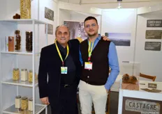 Domenico Serlenga en Luigi Di Palma zijn doen handel in Biologische kastanjes
