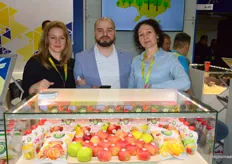 Iwona Kuspit, Vasyl Kuz en Joanna Drzewosz hebben 100 hectare biologische appels