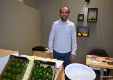 Georges Papadogiannakis is van Biocoop. Ze zijn een coöperatie van meer dan 130 telers van avocado en citrus.