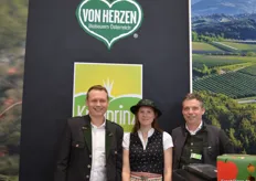 Het team van Von Herzen Bio presenteerde zich zoals gewoonlijk op de gezamenlijke stand van Stiermarken. Op de foto: Walter Wilfling en Hannes Schaffer met een collega.