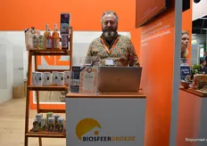 Ook op het NL Paviljoen: Nick Sinke van Biosfeer Groede. "Wij doen alle stappen in de keten en maken meer dan 1000 verschillende producten. Onze smaakstoffen zijn een motor voor alle klanten. Het is mooi om alle facetten te kunnen doen."
