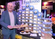 Ed Verbree van Foodtrend met een groot assortiment noten, pitten en zuidvruchten. Onder private label en eigen merk