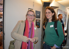 Wieneke Wolthuis was namens Biohuis van de partij, op de foto met Suzanne Vrinte van Bionext.