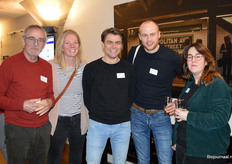 Een onderonsje tussen Ekoplaza ondernemers: Arjan Nijdam (Ekoplaza Schoorl), Sybrich Nijdam, Pelle Nijdam (Ekoplaza Alkmaar), Daniël Koers (Ekoplaza Zoetermeer) en Anouk Stap (Ekoplaza Utrecht).