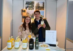 Guillaume Duchesne en Laura Sterkendries van Occhiolino. Producent van de dranken Arancello, Limoncello, Succo en verschillende olijfolie. 