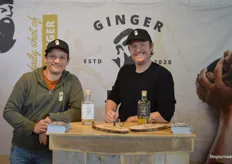 Proeven van Ginger Jack's gemberdrankjes kon bij Frederic Bodson en Jan Verhoeven. 