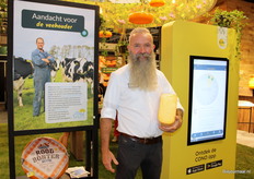 Ron Dikstaal van CONO Kaasmakers. Op dit moment alleen de belegen kaas Biologisch.