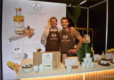 Olle Draijer en Jasper Otten bij The Blond & Brown Company. Jasper: "We hebben verschillende nieuwe producten bij en komen binnenkort met een natuurlijke skin care lijn." 