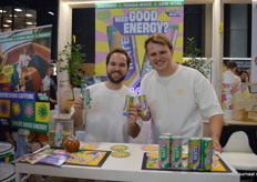 Mojo Maté debuteerde op de SIAL en de jonge ondernemers David Damman en Lars van Kranenburg 'hadden het megadruk'. "De hele wereld is er, het is af en toe echt lopende band-werk."