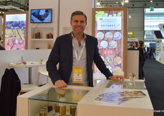 Matthijs Segeren debuteerde met Aldebaran Commodities op de SIAL. "Het is allemaal nieuw, het is overweldigend hoeveel leveranciers en klanten op deze beurs afkomen."