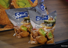 De Avokatsu Bite, met avocado, edamame en katsu curry (niet biologisch).