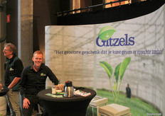 Mike Gitzels is sinds 1 januari van dit jaar eigenaar van het familiebedrijf Gitzels. Links naast hem zijn vader