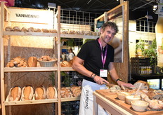 Bood Vanmenno met Jasper de Jong