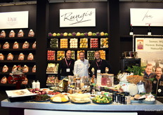 Rungis met Rudolf Sluimer, Niels van den Berg en Paul van der Linde. Wat hebben zij een gaaf specialty agf assortiment, je kan het zo gek niet bedenken en zij kunnen het leveren