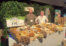 Het paddenstoelen team van FME sinds lange tijd weer te zien op Gastvrij. op de foto: Matthijs Verburg en Luc van den Aker