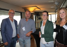 Jan Groen van Green Organics, Arjen van Buuren spreker en agro-ecologische boer, Dorien Wagenaar, Winny van Buuren van Landgoed Velhorst Zenderense Es