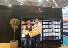 Erik van der Linden en Julien Dame van Altoni Kelderman, ''met bloem en water maken wij zo simpel mogelijk onze pasta, meer biologisch kun je het niet hebben.''