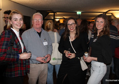 Elise Dirkse en Pippa Minke van Van Traa Advocaten, samen met Arjen Verduijn van Yme Kuiper en Josefien van Marlen van BioJong