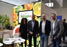 BeFresh Europe Ltd met Nufar Sagi, Oron Ziv, Guy Tzarfati met bezoek van een klant