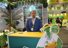 MarPlantis met Galo Molina met de biologische bananen