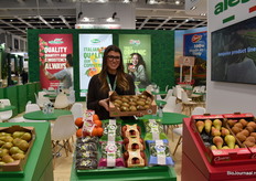 Vittoria Lusa van Brio met een gedeelte van hun biologische assortiment