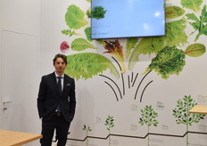 Alphacom Italia met Nicola Barcella zij hebben oa. kruiden en babyleafs in bio