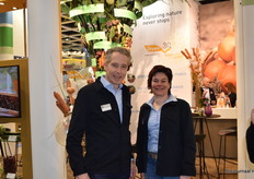 BeJo met Vincent Kuijvenhoven en Danielle Bruin. Dit jaar zitten ze al 30 jaar in de bio verdeling en dat mag iedereen weten