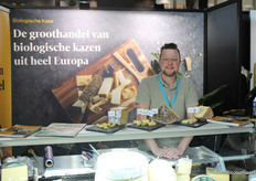 Harm Huisman van Huisman Kaas en Vallée Verte met comté, alpenweidekaas een driemelksekaas.