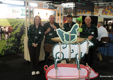 Julia Bijl, Kurt Vanderstalle en de Erwin's, Erwin Venema en Erwin Kuiper, van Skal Biocontrole met hun veestapel.