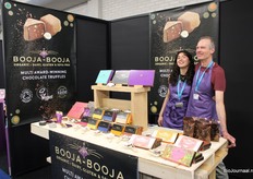 Erik Sauër en zijn dochter van El Sauco. Chocoladetruffels die opvallen door hun prachtige verpakkingen.