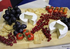 De prachtige borrelplank, waar de 'kaas' centraal staat.