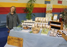 Marlies Engels van de Polderkol, ze is gespecialiseerd in kruiden en heeft een boek geschreven over de werking daarvan.