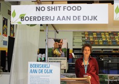 Yanina van No Shit Food waar ze specialiseren in vegan bodemvoeding.