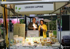Paul van Zanten van Inveja werkt samen met Marieke Laméris van Lekker Lupine. Lekker lupine zet de veelzijdige, in Nederland geteelde peulvrucht in het licht, en Paul verwerkt deze lupine tot meel.