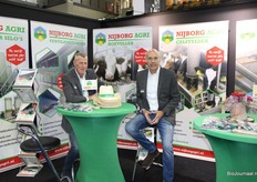 Marten Muis en Gilbert van Veldhuizen van Nijborg Agri. Ze leveren silos, vijzels en stalinrichting.