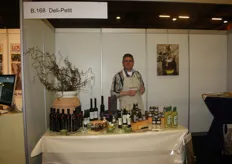 Matthijs Smits van Deli-Petit toonde diverse olijfolie-specialiteiten, deze importeert hij uit verschillende landen.