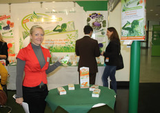 One a day, keeps... away! Volgens deze standhoudster lekkerder door de combinatie van kruiden met fruit. Dit bedrijf zit al zestig jaar in de familie.