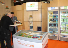 Een koeling met nieuwe producten van Demeter Felderzeugnisse.