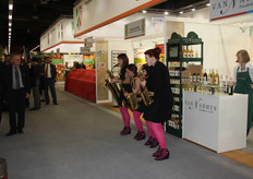 In hal 7 verzorgden deze dames op donderdagavond de muziek.