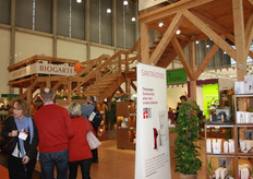 De stand van BioGarten had zelfs twee verdiepingen.