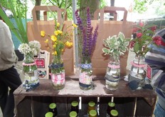 Wat 'gepimpte' flesjes in Lentesfeer.