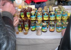 Ze hadden ook de honing van De Traay meegenomen.